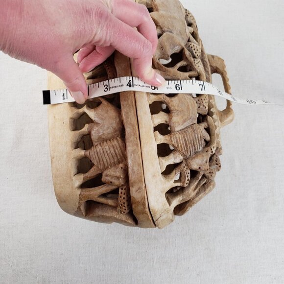 Folk Art Carved Wood Bread Basket Decor Box Wildlife Elephant Rhino Lion Safari - Picture 12 of 12